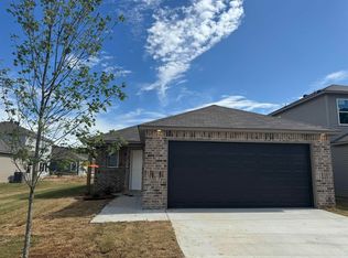 29 Candlelight Dr, Conway, AR 72032