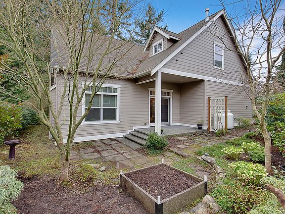 2nd image of 1246 Shanti Ln NE