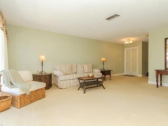 3rd image of 5459 Peppertree Dr #12