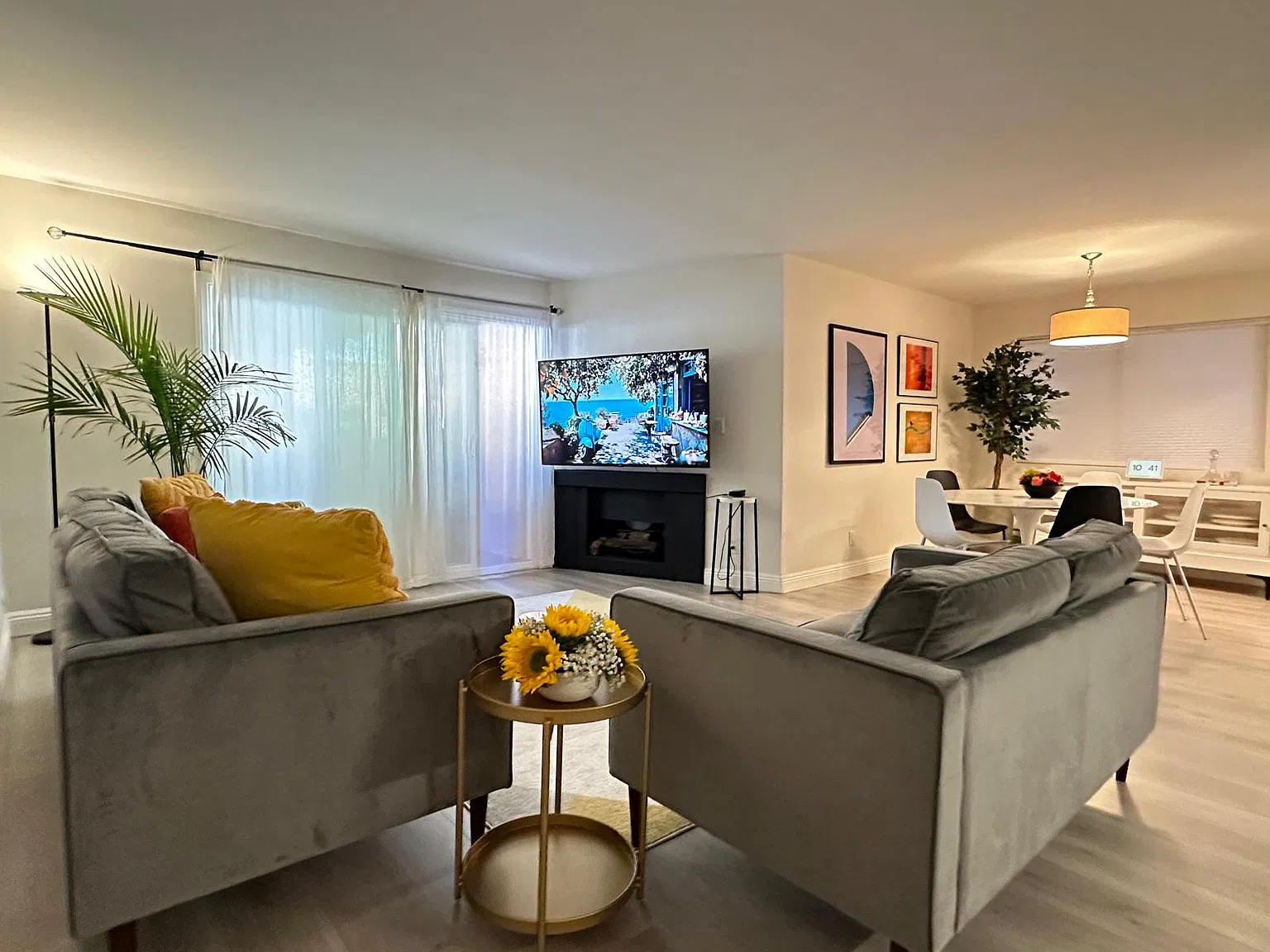 2 bed, 1135 sqft, $3,750 — Photo 3
