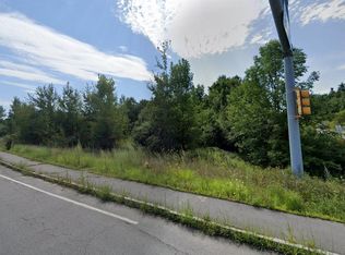 175 Rockingham Rd, Londonderry, NH 03053