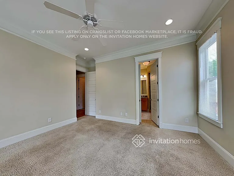 504 Camellia St — Photo 16