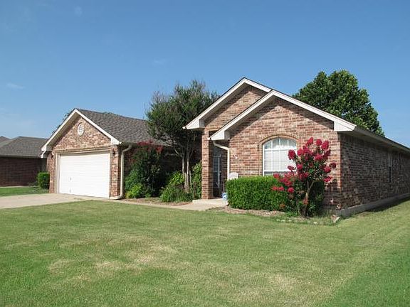 2nd image of 1612 Briarcreek