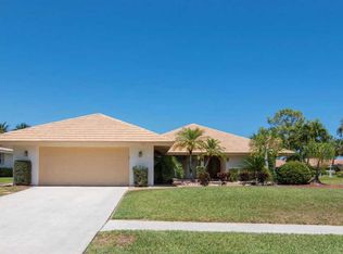 5915 Pinebrook Dr, Boca Raton, FL 33433