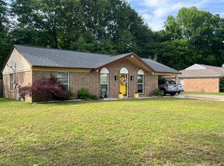 1071 Greenview Rd, Collierville, TN 38017