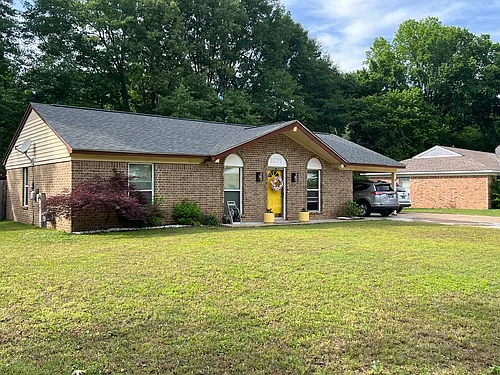 1071 Greenview Rd Photo 1