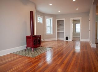 19 Rowell St #3, Boston, MA 02125