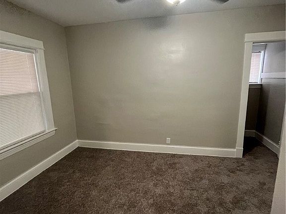 5th image of 4420 Bush Ave