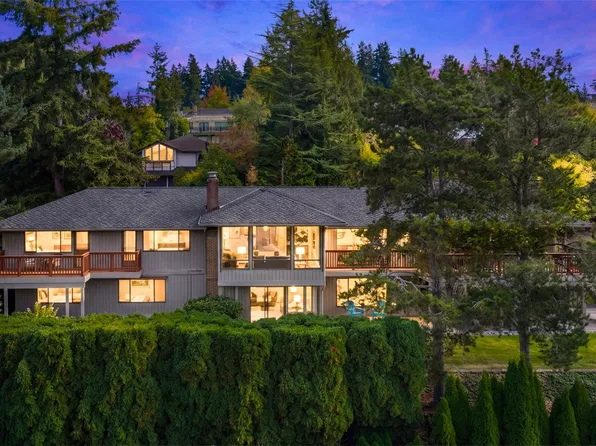 2325 88th Avenue NE, Clyde Hill, WA 98004