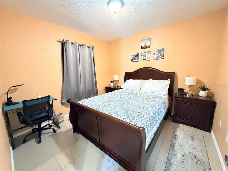 2453 Ridge Ave — Photo 4