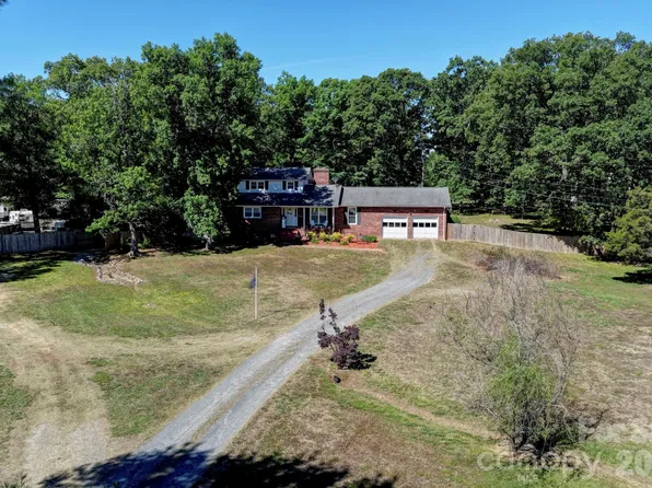 320 Rock Grove Church Rd, Rockwell, NC 28138
