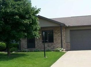 1266 Kingsbury Rd, Washington, IL 61571