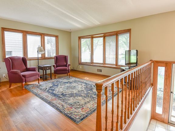 5th image of 2111 S 46th Ave