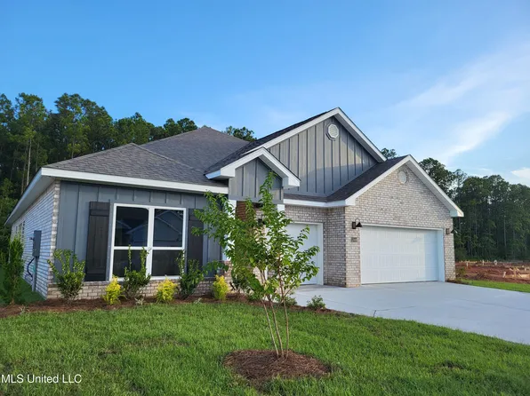 13449 Crane Dr, Vancleave, MS 39565