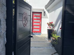 18003 Tiara St, Encino, CA 91316