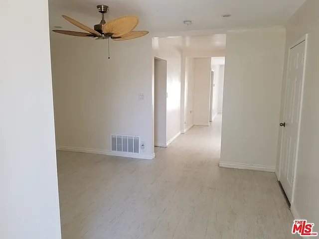 3 bed, 2.0 bath, 1310 sqft, $4,395 — Photo 2