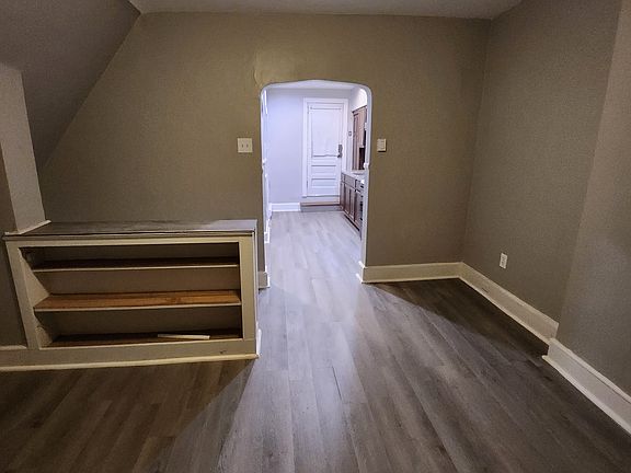 4th image of 24-26 Carey Ave #26-3