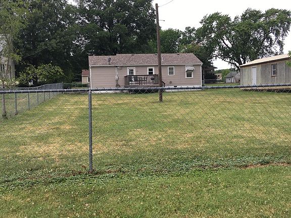 3rd image of 630 N Euclid Ave