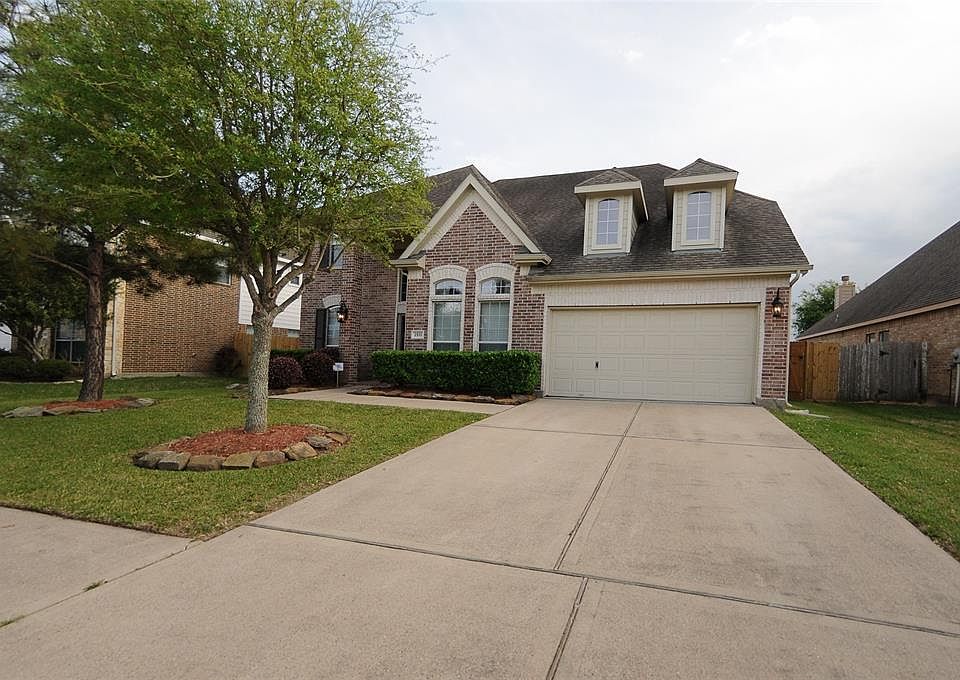 1st image of 2533 Oak Dale Way