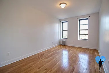 Rented by Next Door Realty NYC