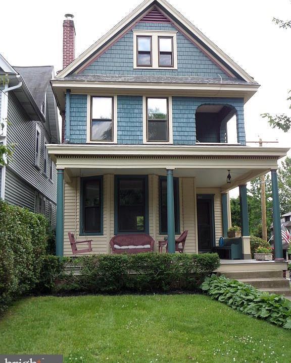 1st image of 203 Woodlyn Ave