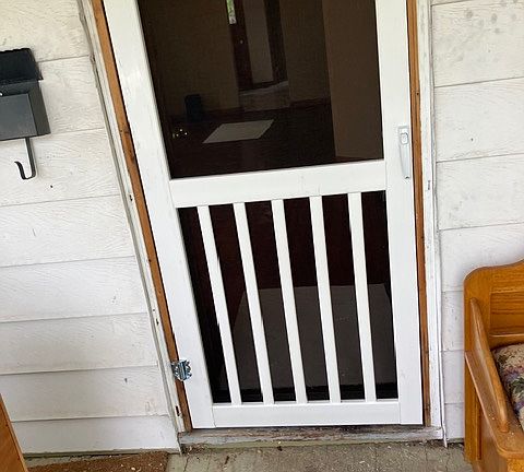 3rd image of 509 E 2nd St #1