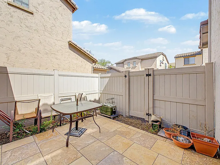 26616 N Babbling Brook Dr — Photo 40