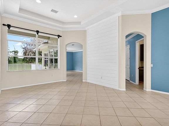 5th image of 505 SW Lake Manatee Way