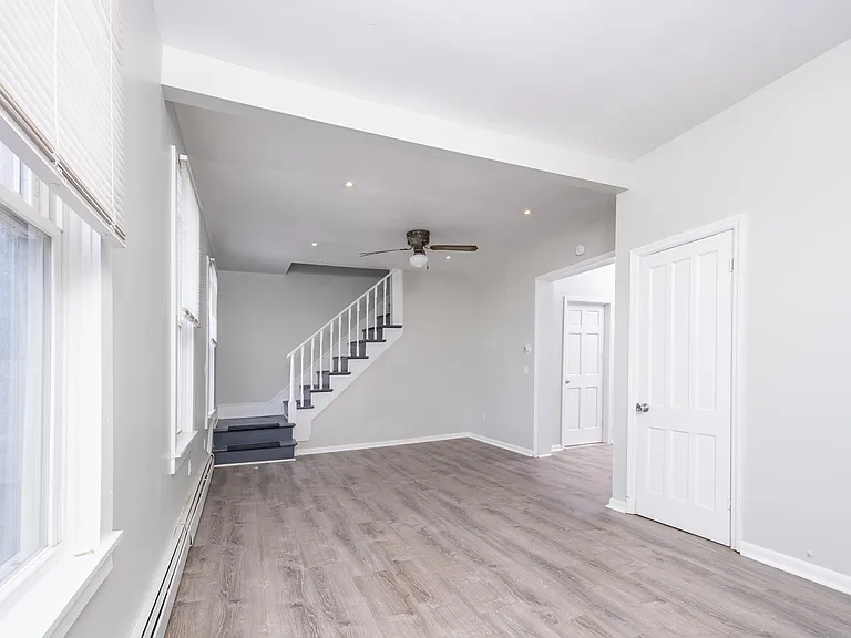 338 Saratoga St #2 — Photo 9