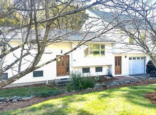 24 Seneca Dr, Hudson, MA 01749