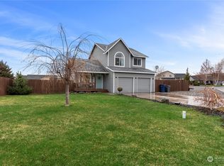 1351 Tractor Loop, East Wenatchee, WA 98802