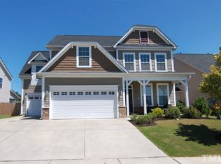 912 Sequoia Ridge Dr, Fuquay Varina, NC 27526