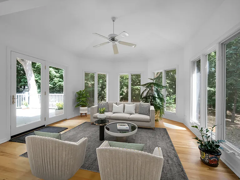 36W244 Fieldcrest Dr — Photo 19