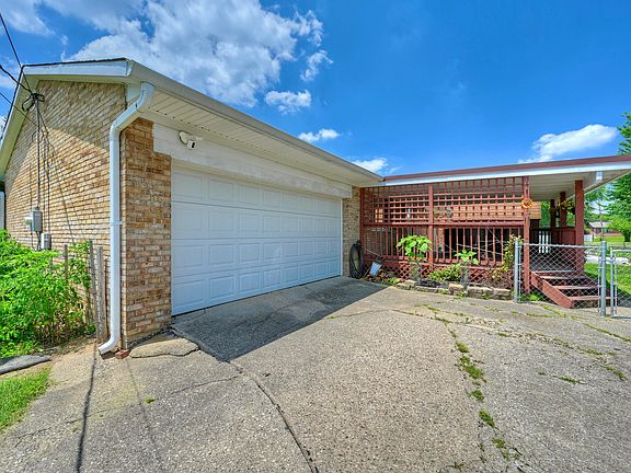 3rd image of 3439 Meadowlark Dr