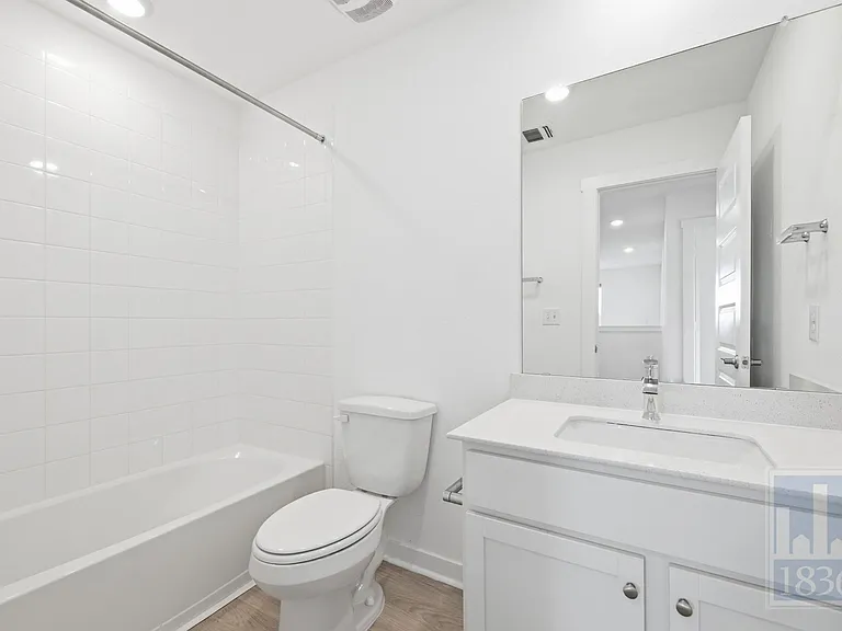 10925 Tildon Ave — Photo 22