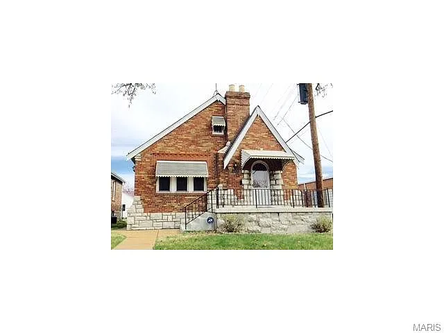 6015 Oleatha Ave photo 1