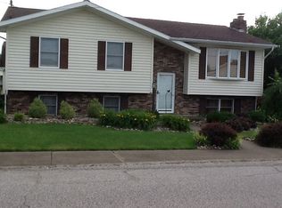 106 Monroe St, Paden City, WV 26159
