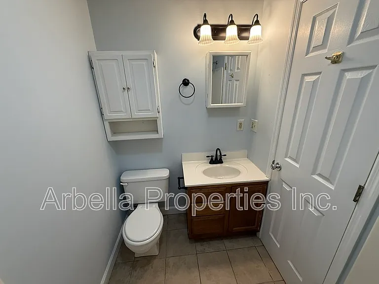 390 Erwin Hwy #3 — Photo 10