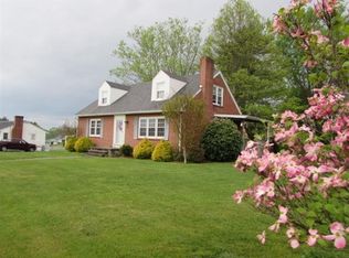 330 W Lexington St, Wytheville, VA 24382