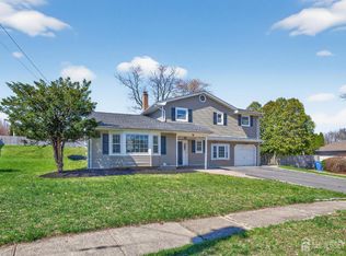 8 Starodub Dr, Milltown, NJ 08850
