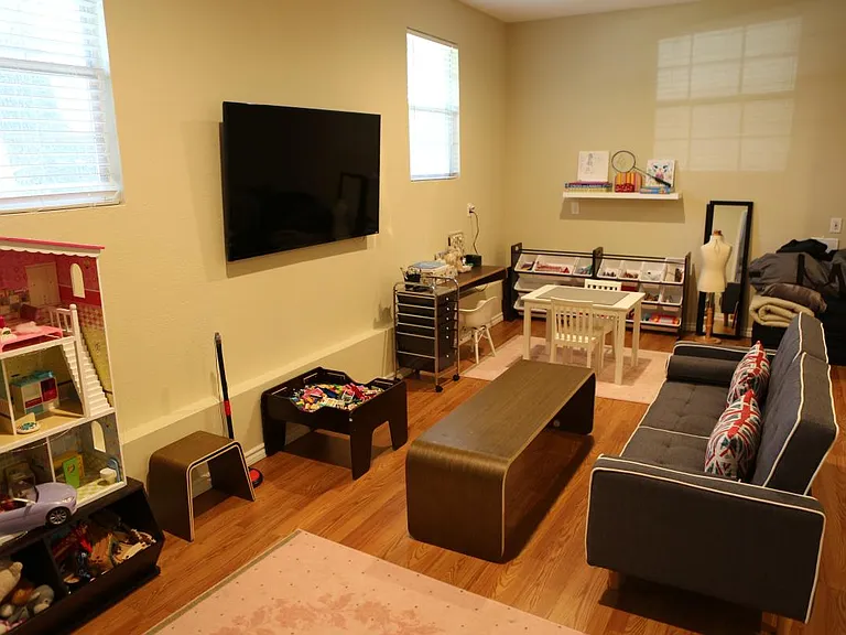 3296 Vichy Ave — Photo 23