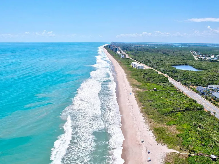 5061 N Highway A1A #303 — Photo 40