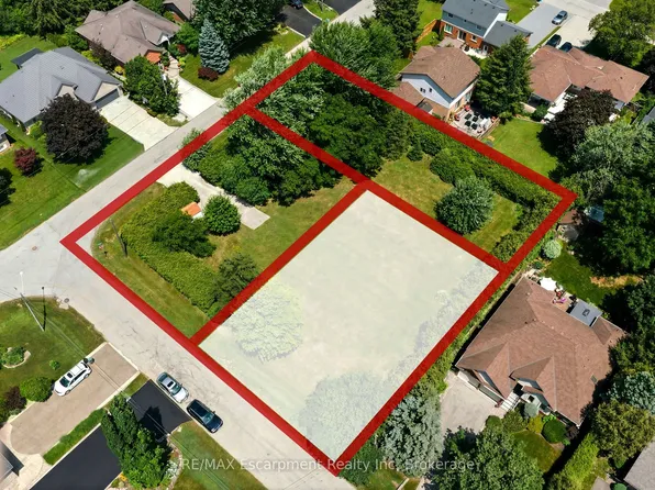 1B Westview Cres, Hamilton, ON L8B 0E4