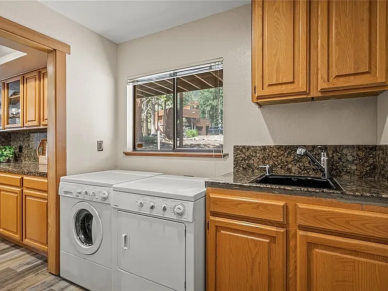 562 Chiquita Ct — Photo 9