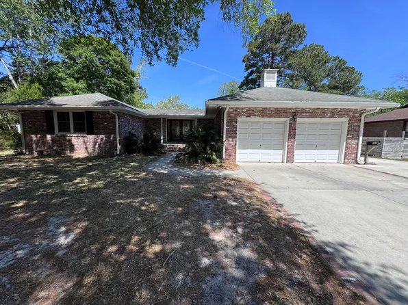 686 Pelzer Dr, Mount Pleasant, SC 29464