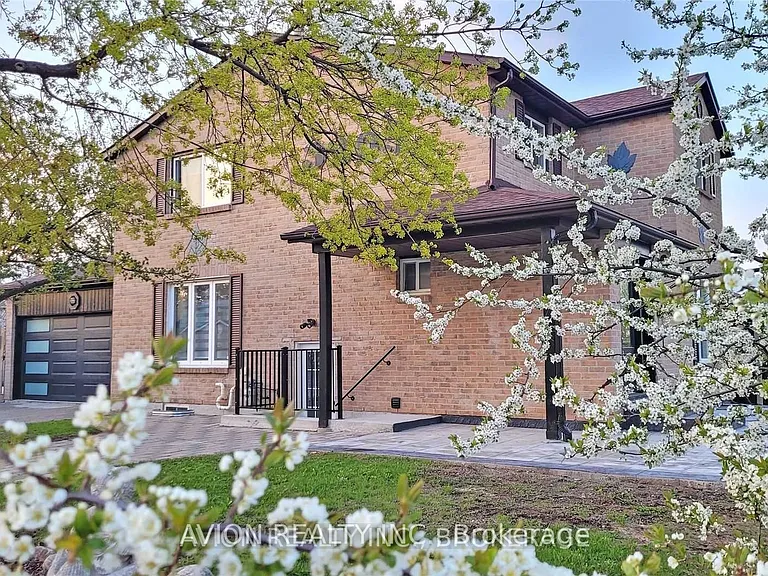 3205 Anderson Cres #BSMT — Photo 2