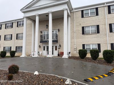 310 El Conquistador Pl #310, Louisville, KY, 40220
