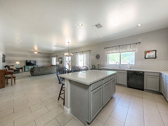 2nd image of 43980 W Maricopa Ave