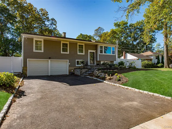 10 Dewey Road, Commack, NY 11725