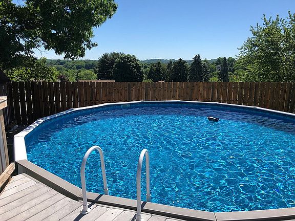 2nd image of 997 Fieldstone Dr